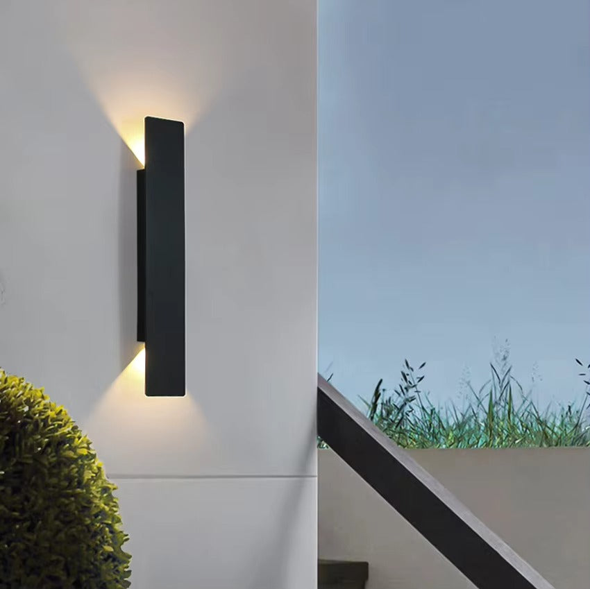Karma Outdoor Wall Light | Waterproof, LED, Aluminum Sconce 2