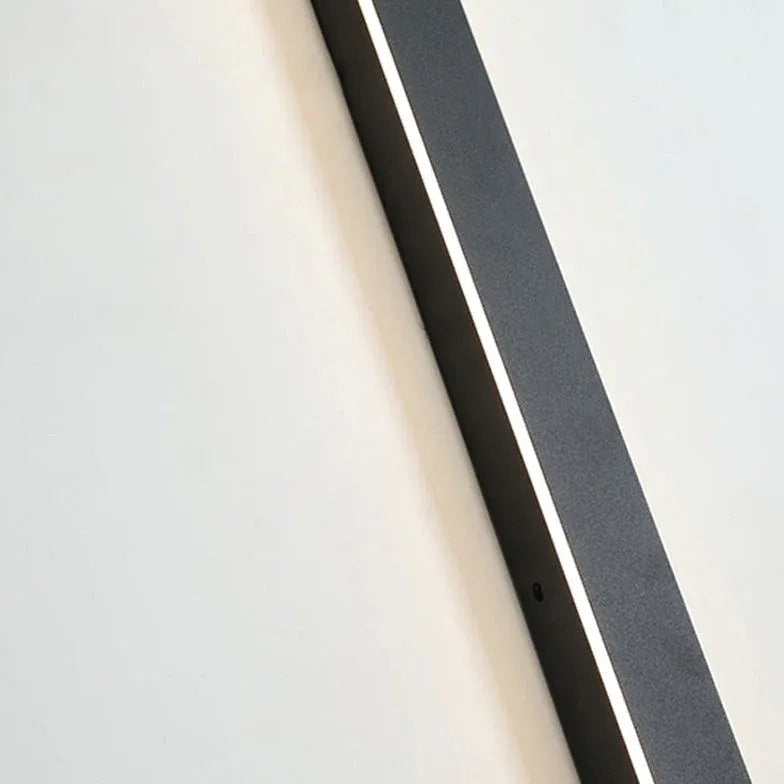 Lino Outdoor Wall Light | Dimmable, IP65 Rated, Acrylic and Metal 4